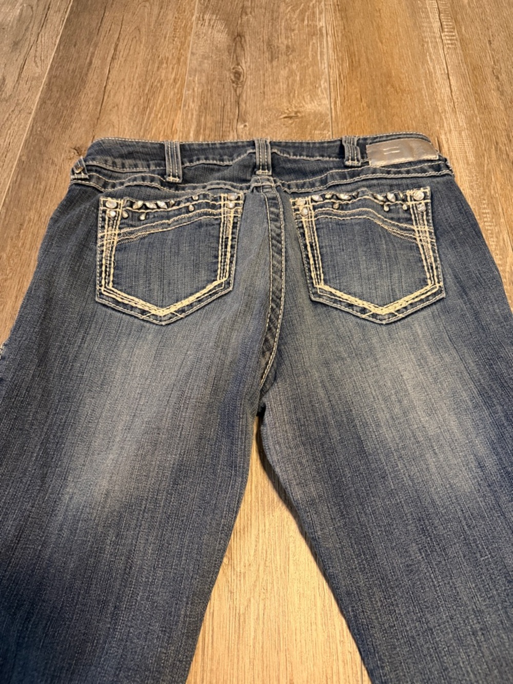 Ariat Ruby Women's Medium Blue Straight-Leg Jeans with Contrast Stitching